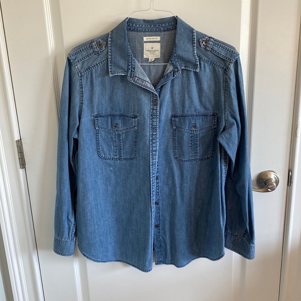 American eagle chambray top